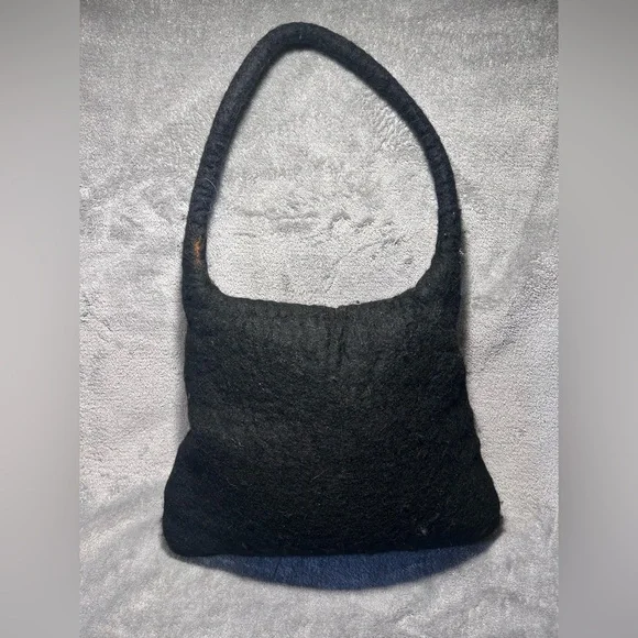 Rising Tide 100% Wool Floral 3D Rose Hippie Shoulder Bag - Picture 6 of 9